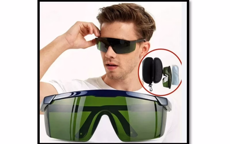 میزان انتقال نور مرئی از لنز